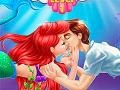 Cluiche Ariel And Prince Underwater Kissing