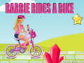 Cluiche BARBIE RIDES A BIKE